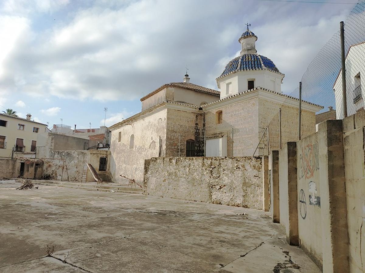 El solar que se convertirá en un espacio público.