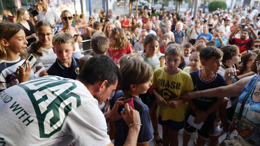 Así ha recibido Bellreguard al atleta Quique Llopis