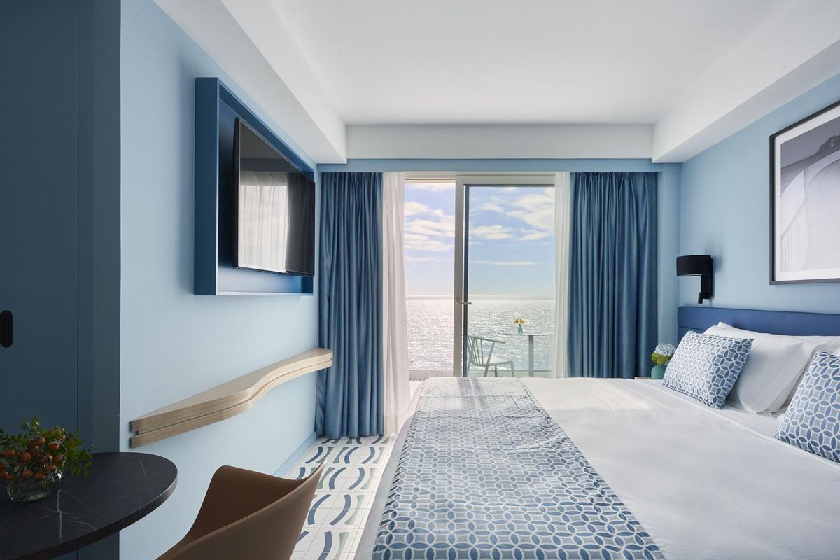 En Barceló Benidorm Beach abres la terraza, te sientas en la silla y chocas con la Playa de Levante.