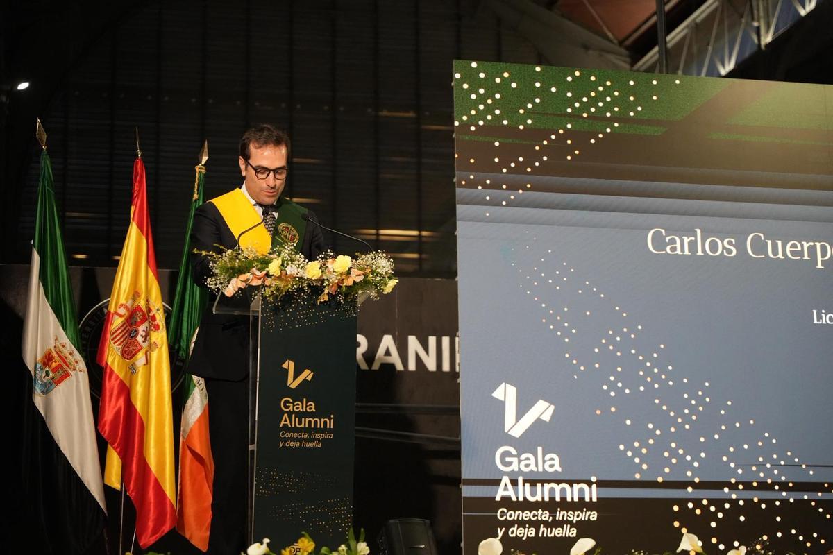 Carlos Cuerpo, ministro de Economía, durante su intervención en el Paraninfo de la UEx en Badajoz.