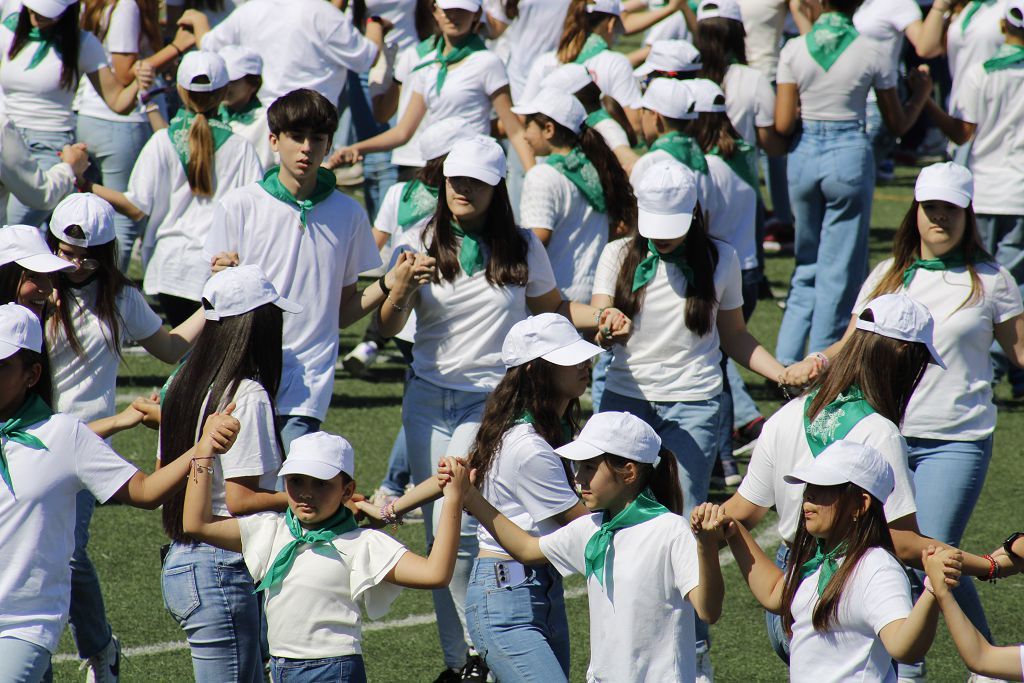 Más de 2000 jóvenes participan en el encuentro regional de Danzas del Mundo 'Mi plan es bailar'