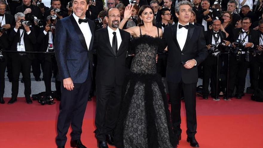 Penélope Cruz y Bardem se lucen en Cannes