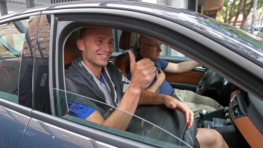 El Valencia  CF hace oficial el fichaje de Cillessen