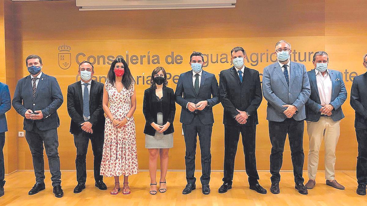 El nuevo equipo de la Consejería de Agua, Agricultura, Ganadería, Pesca y Medio Ambiente que dirige Antonio Luengo, ayer.