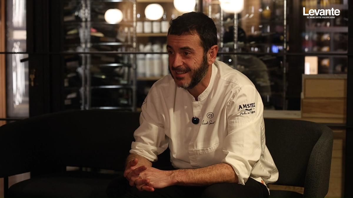 Santos entrevista a Ricard Camarena en Bombas Gens.