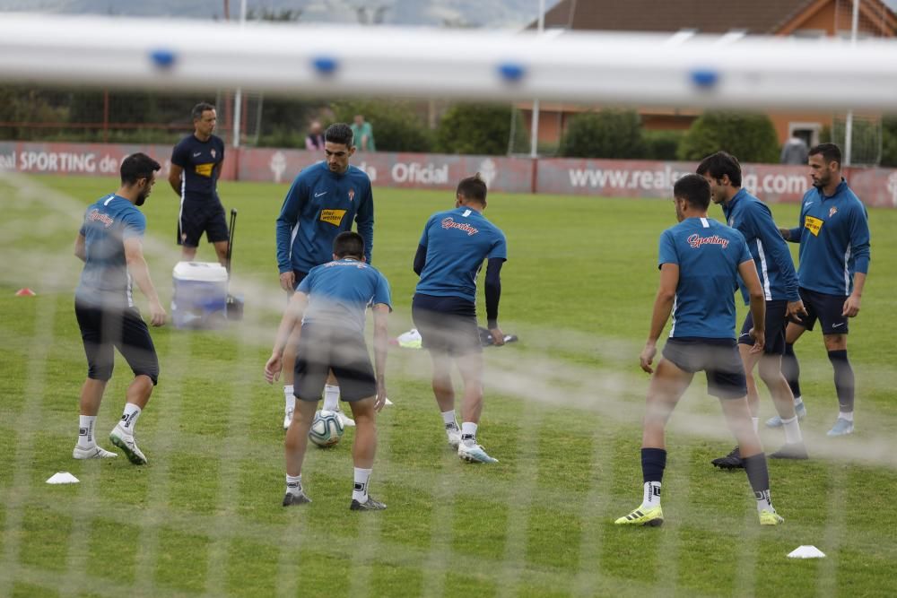 Entrenamiento del Sporting en Mareo.