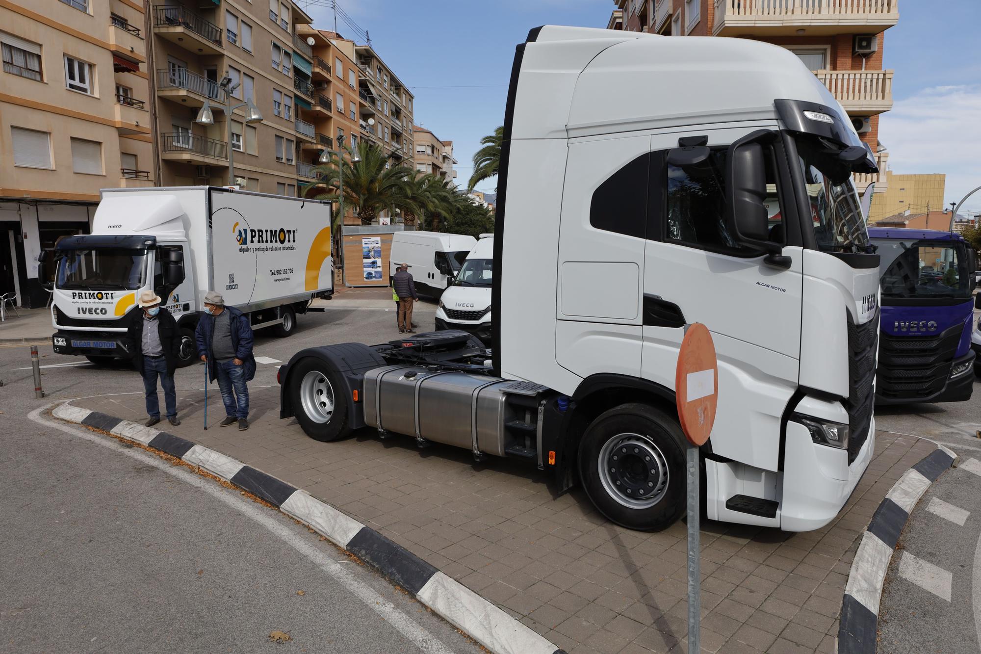 La Fira de Cocentaina prosigue con venta de vehículos, maquinaria agrícola y alimentación