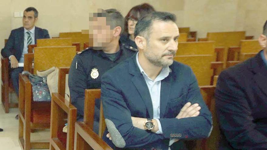 Antoni Martorell, propietario de COM365, sentado en el banquillo del caso Voltor por el cual fue condenado al confesar los hechos para eludir la cárcel.