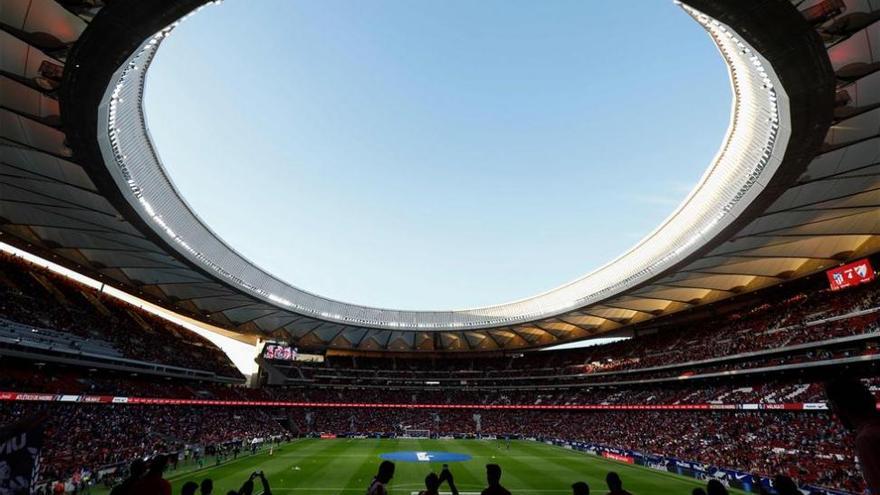 Espectacular Metropolitano, con el Calderón al fondo