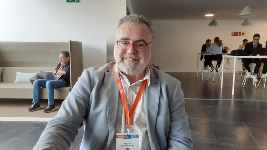 Eduard Vieta, jefe de Psiquiatría del Clínic de Barcelona: «Si vas a fumar cannabis, hazlo después de los 25 años para reducir los daños»