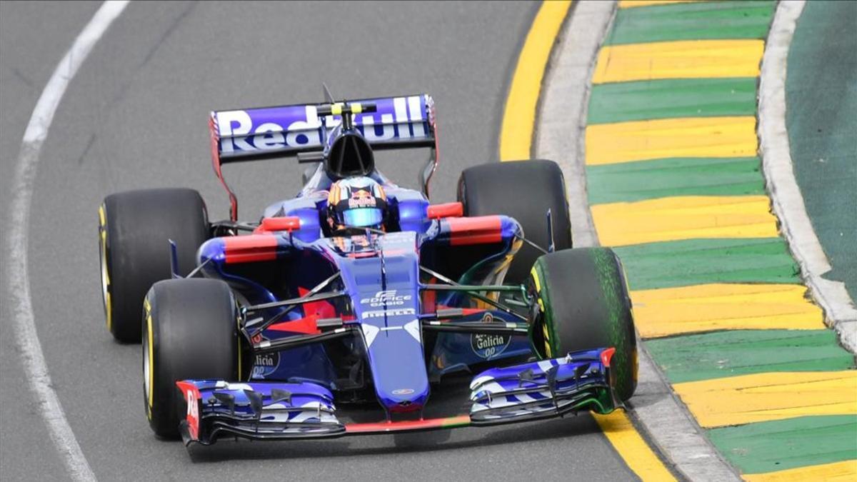 Carlos Sainz, al volante del Toro Rosso en Australia