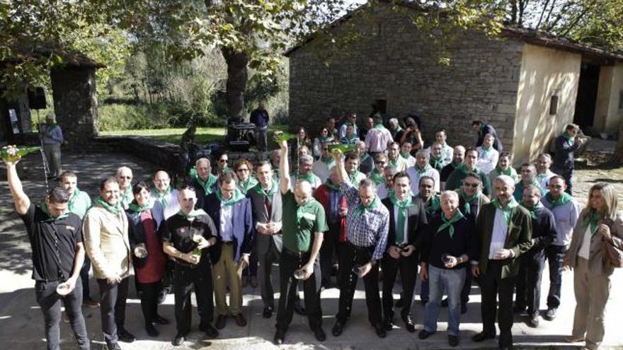 Participantes en el acto de presentación de la quinta edición de &quot;Gijón de Sidra&quot;.