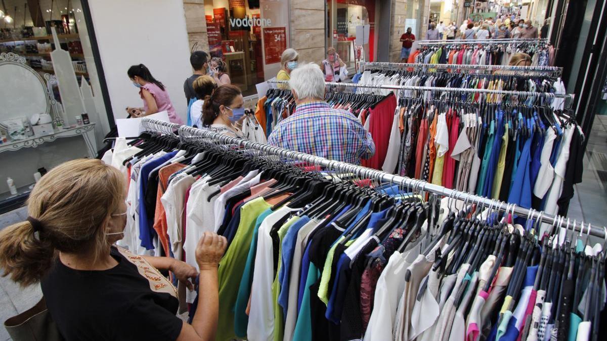 Los comerciantes celebran esta semana la feria del Outlet Urbano