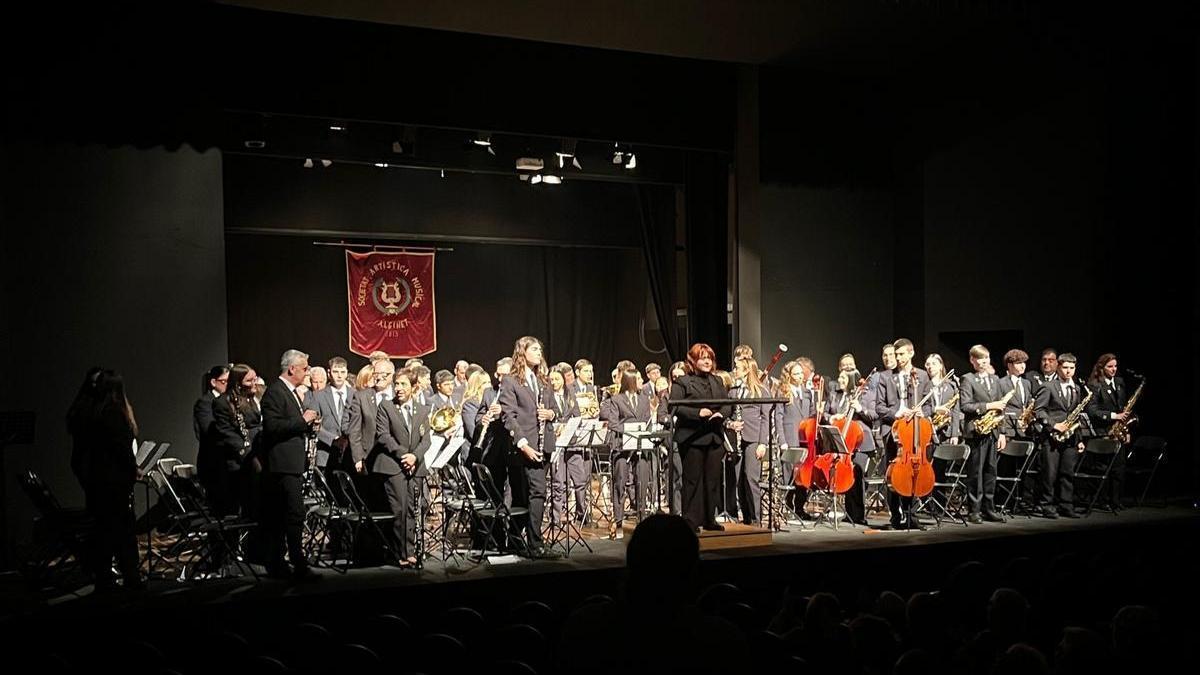 La Societat Artística Musical d’Alginet, en uno de sus últimos conciertos.