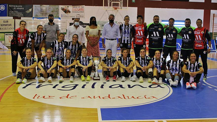 Las chicas del Costa del Sol-Málaga ya jugaron en verano un torneo amistoso en Frigiliana. | LA OPINIÓN