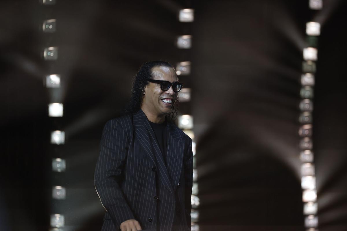 Ronaldinho Gaucho acudió a la gala del Balón de Oro.