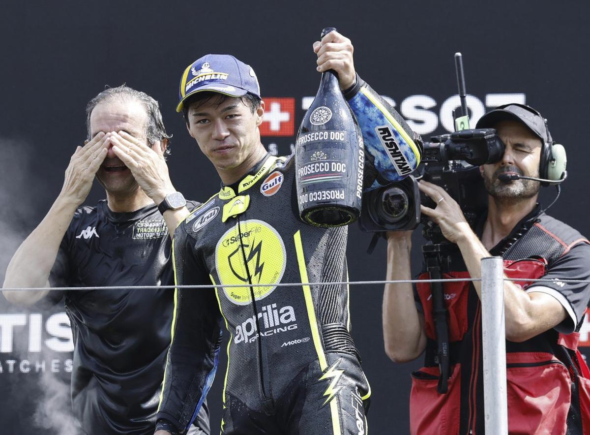 El Japó reneix de la mà d’Ogura i Marc Márquez minimitza danys