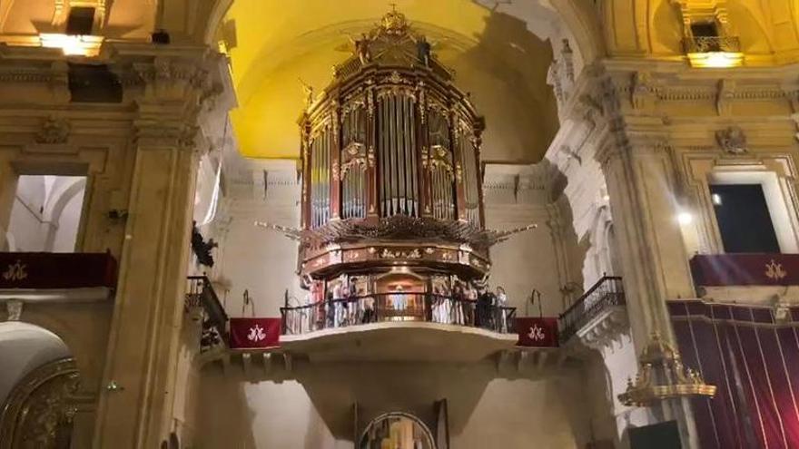 Elche clausura con Salves las honras a su patrona
