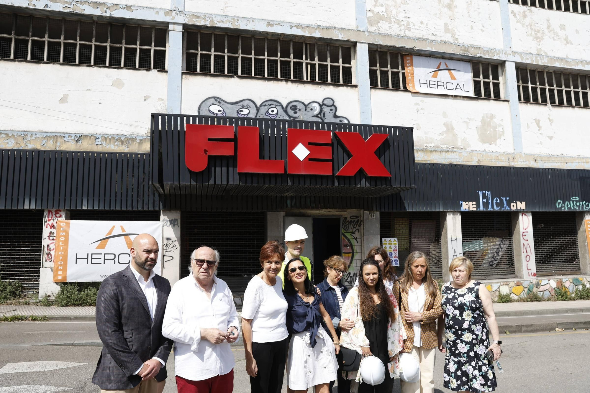 Así avanza la demolición de la nave de Flex