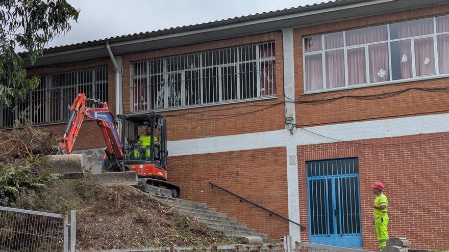 En marcha el nuevo acceso al colegio de Pando, en Oviedo