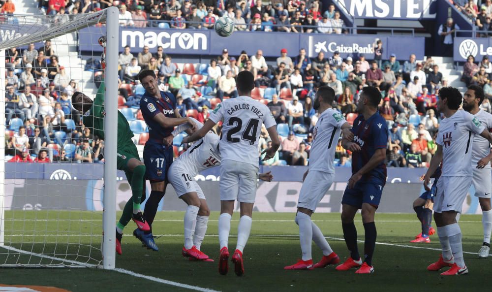 Las mejores fotos del Levante UD - Granada CF