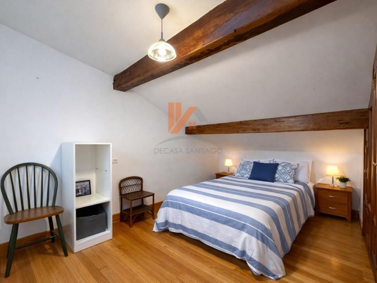 Dormitorio de venta de piso en Casco Histórico de Santiago de Compostela