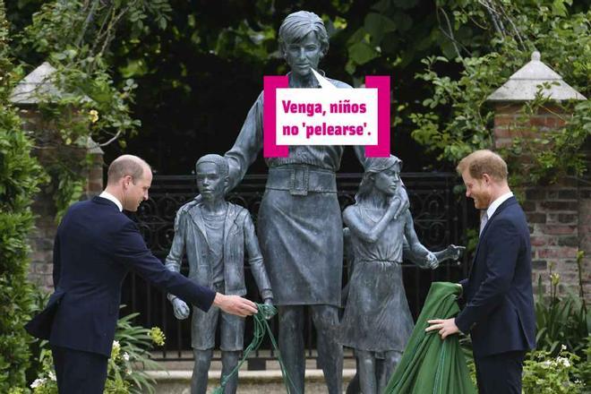 Lady Di en estatua, frente a sus hijos, Guillermo y Harry