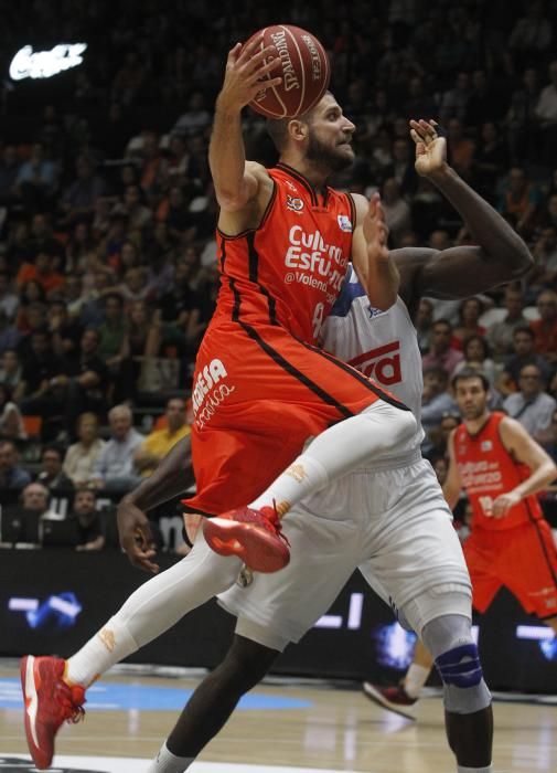 Las mejores imágenes del Valencia Basket - Real Madrid