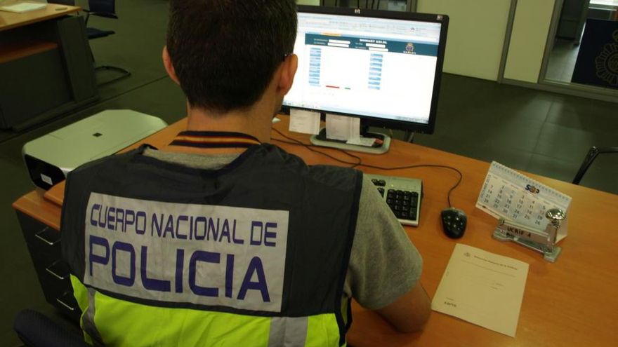 Un detenido por estafa bancaria a través de internet