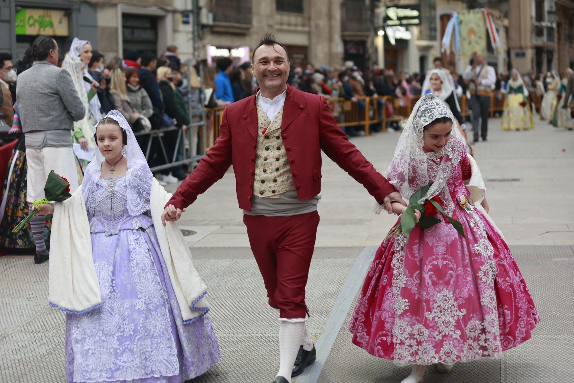 Búscate en el segundo día de ofrenda por la calle Quart (entre las 18:00 a las 19:00 horas)