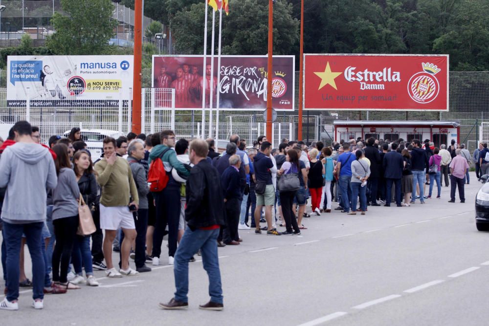 Cues a Montilivi per aconseguir les últimes entrades del Girona-Osasuna