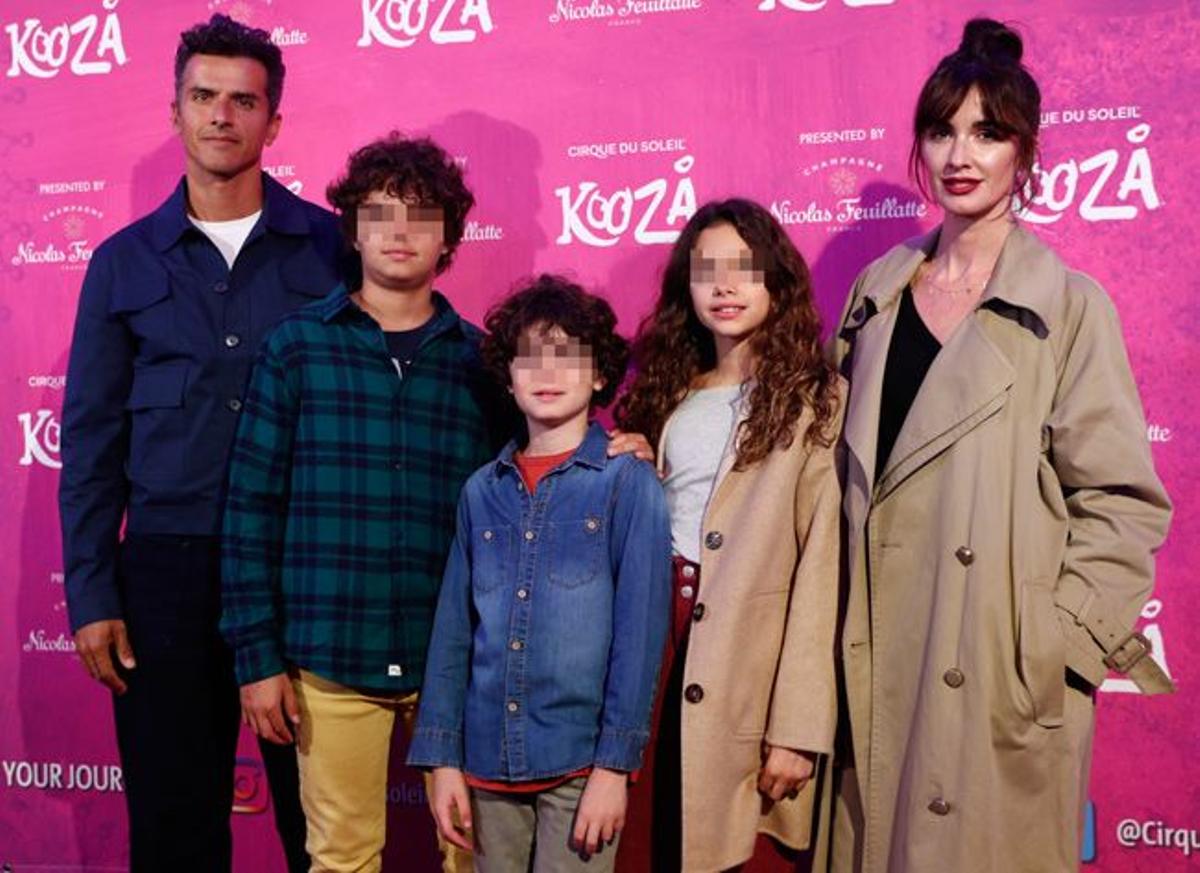 Paz Vega y su familia posan el show 'Kooza' de El Circo del Sol