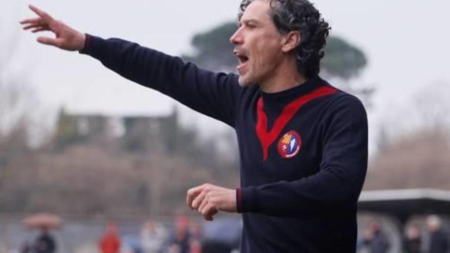 Raúl Garrido, entrenador de l&#039;Olot.