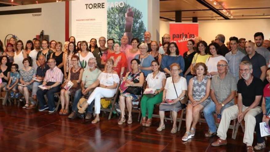 El «Voluntariat pel Valencià» se despide en el EMAT