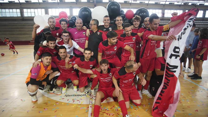 Les millors imatges de l'ascens del Girona Escola de Futbol Sala