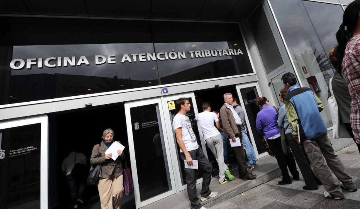 Oficina de la Hacienda canaria, en la avenida Tres de Mayo de la capital tinerfeña.