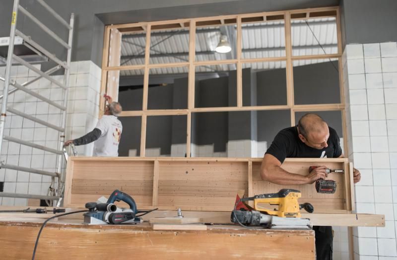 El taller de Ópera de Tenerife que están realizando el decorado de Lucrecia Borgia  | 11/02/2020 | Fotógrafo: Carsten W. Lauritsen