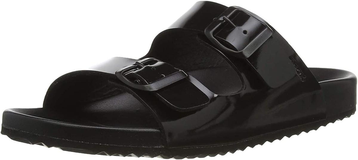 Sandalias deslizantes negras, de Geox (56,29 euros)