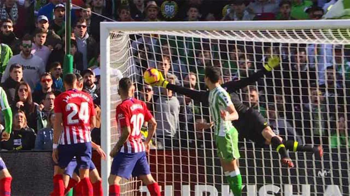 Otra mano imposible de Oblak, esta vez ante el Betis