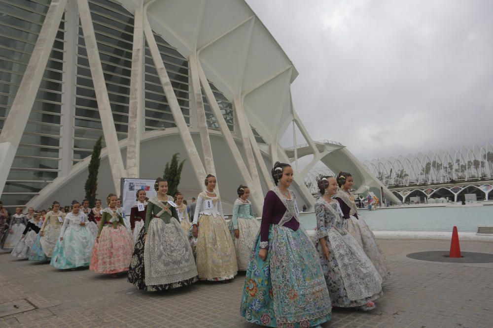 Las candidatas a Fallera Mayor Infantil visitan el Museo Príncipe Felipe