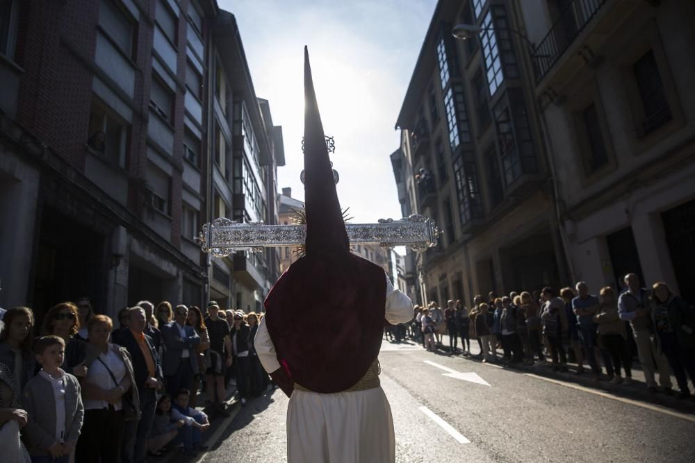 Procesión del Cristo de la Misericordia en Oviedo