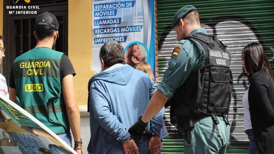 Una operación conjunta entre la Guardia Civil y la policía colombiana desarticula a dos bandas que blanqueaban dinero del narco