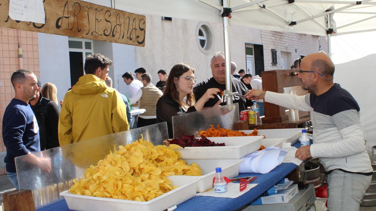 Un puesto en la zona de gastronomía de la Feria de l'Olleria de 2024.