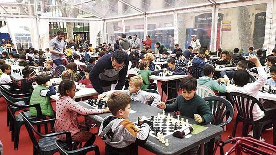 El ajedrez, protagonista en la Diada de les Illes Balears
