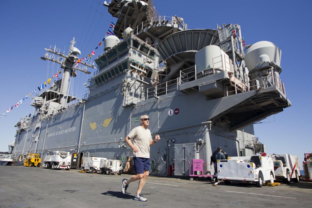 El portaaviones del ejército norteamericano USS Kearsarge