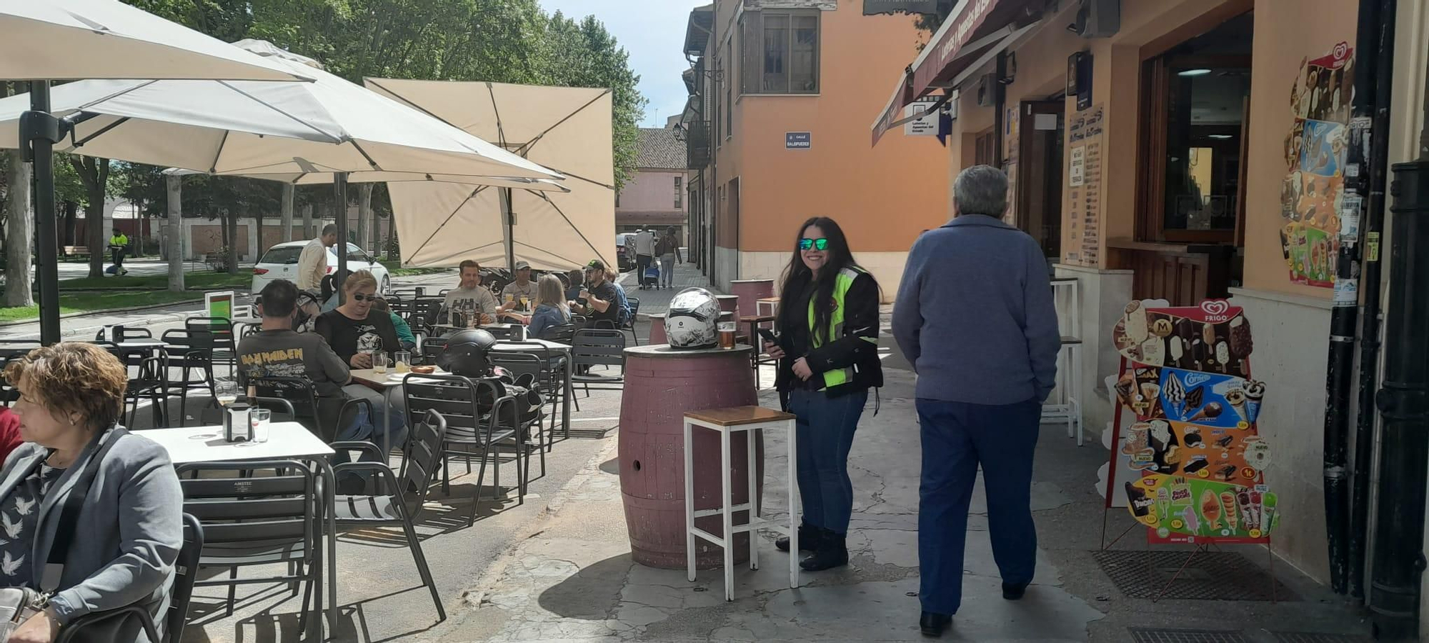 GALERÍA | La ruta de "Moteros de Nevera" de Fuentelapeña hace parada en Toro