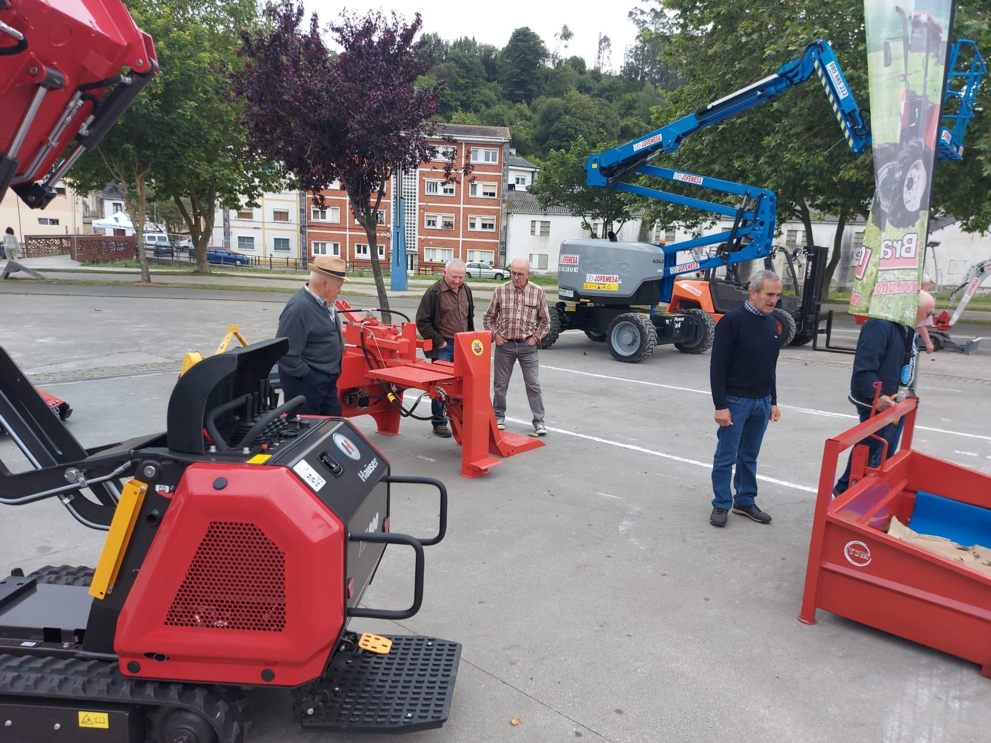En imágenes: Así fue la primera jornada de la Feria de Muestras de Vegadeo