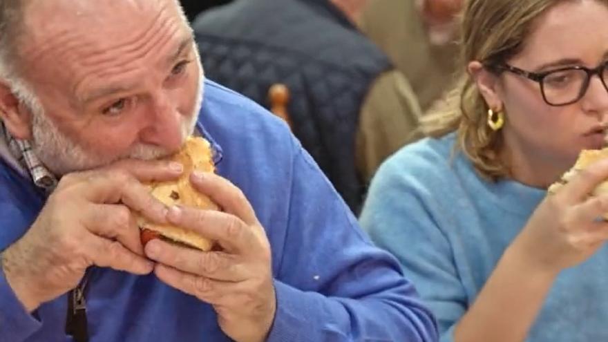 En qué local de València almorzó el chef José Andrés con sus hijas