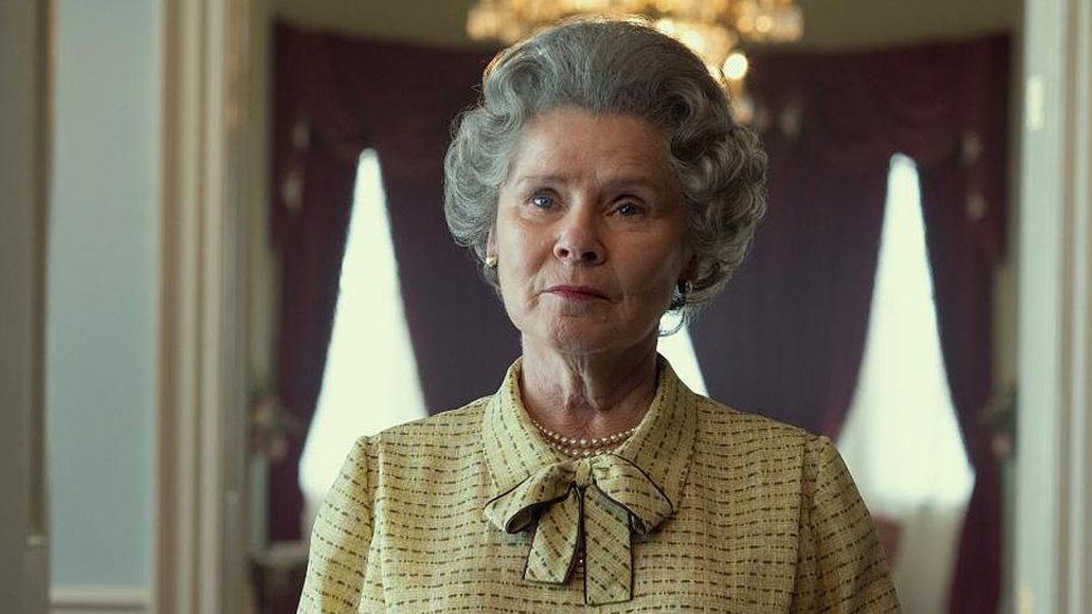 Imelda Staunton, como Isabel II en 'The Crown 5'.