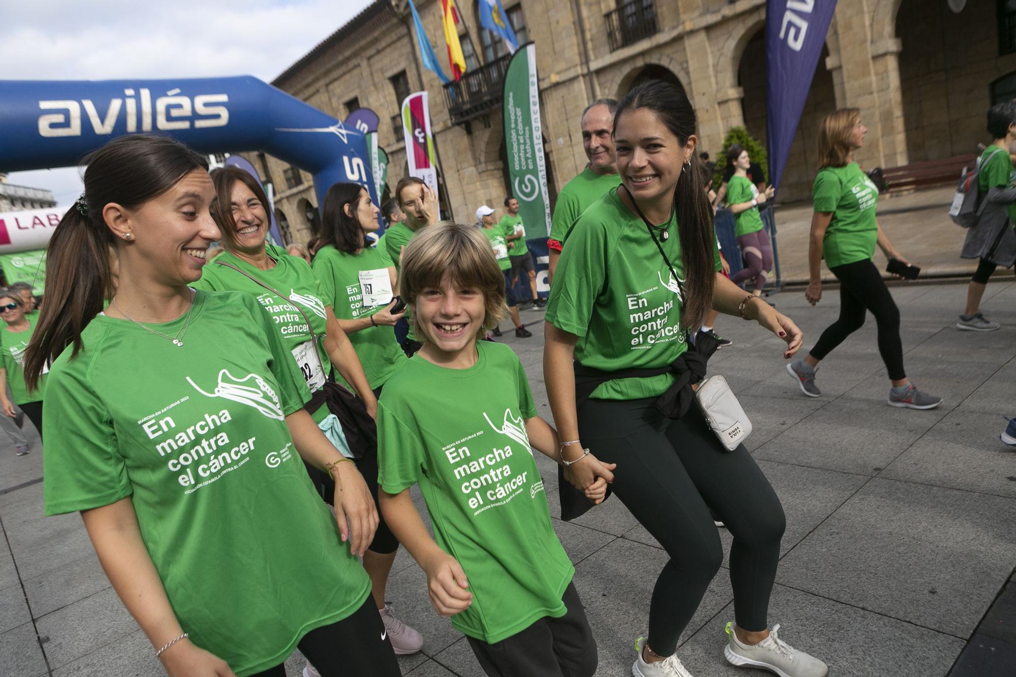 EN IMÁGENES: Asturias se echa a la calle para correr contra el cáncer